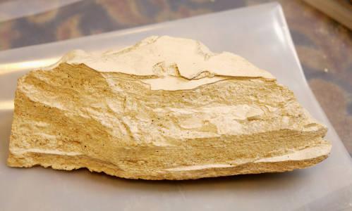  ͼΪ﮿�ʯ���»���/·͸