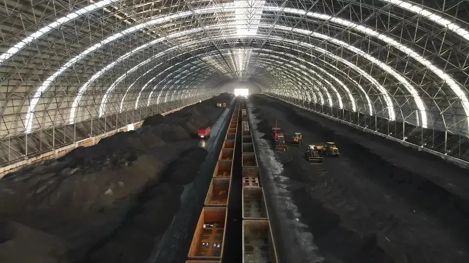 �ճ��� ��